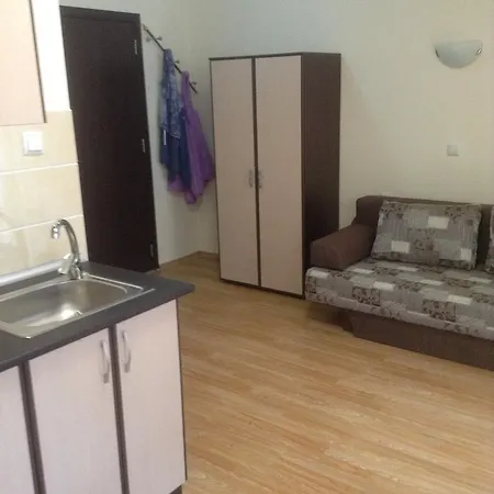 Studio Mirazh Daire *