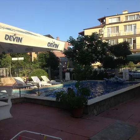 Studio Mirazh Misivri